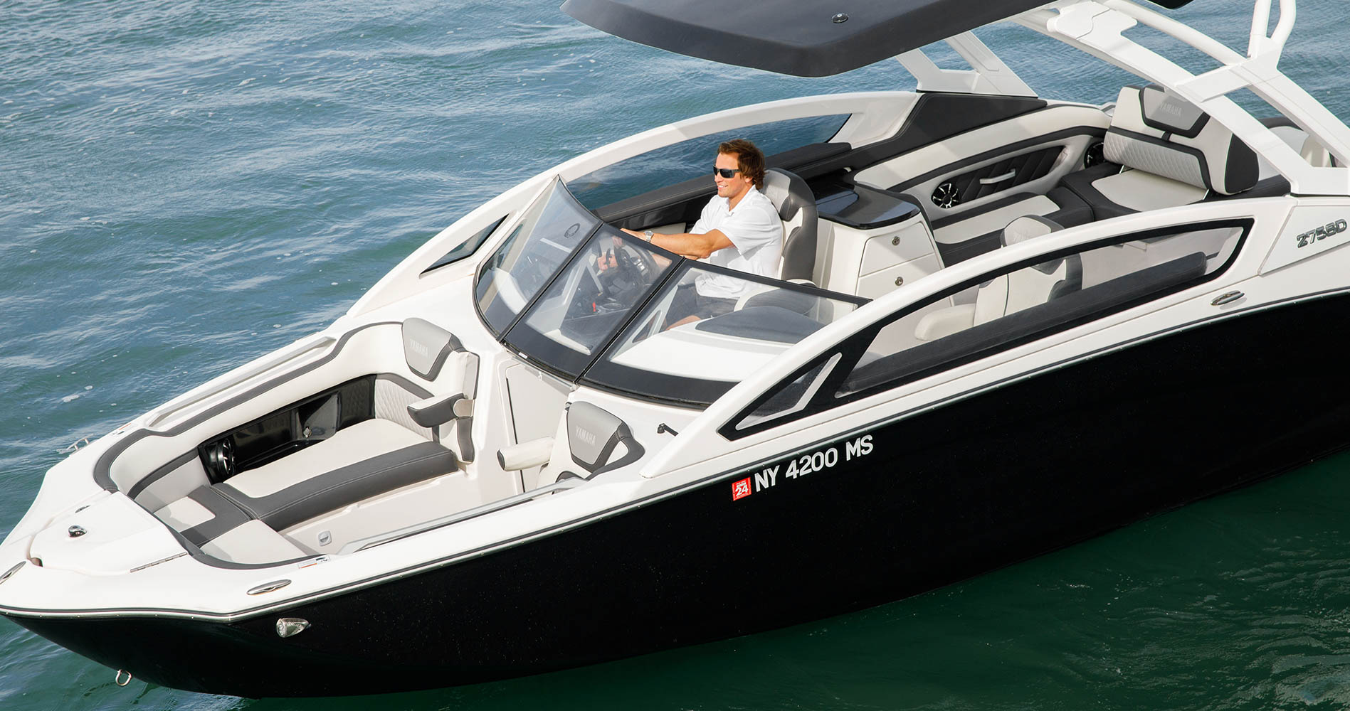 27' 2021 Yamaha For Sale | Abundant Seating & Sunpads